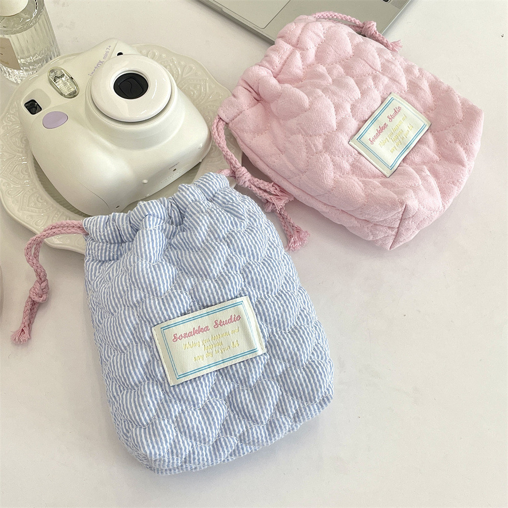 Quilted Cotton Heart Drawstring Camera Bag Simple Striped Polaroid Storage Bag Fashion Portable Shock-resistant Black Card Camera Protective Case Multi-Purpose Outdoor Drawstring Pocket Storage Bag