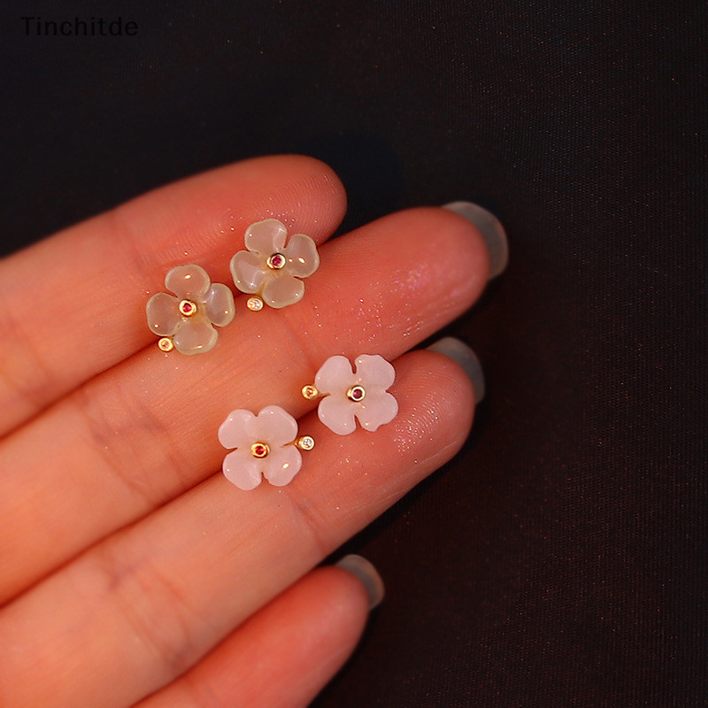 [Tinchitde] ต่างหูสตั๊ด หยกเทียม สี่แฉก นําโชค ออกแบบดี เรโทร เครื่องประดับแฟชั่น สําหรับผู้หญิง [Preferred]