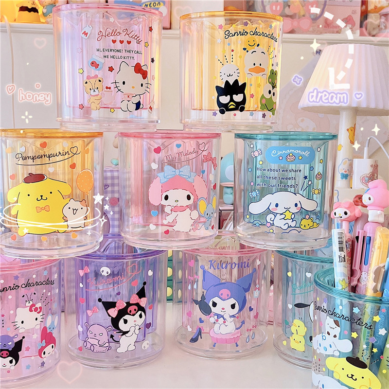Sanrio กล่องใส่ปากกา แปรงแต่งหน้า ตั้งโต๊ะ ลายการ์ตูน หมุนได้