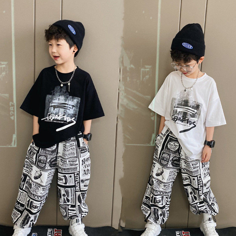 100-150 ซม 2025ใหม่ ชุดเสื้อผ้าเด็กผู้ชาย ชุด 2 ชิ้น เสื้อยืด + กางเกงกันยุง สไตล์เกาหลี ผ้าฝ้ายบริสุทธิ์ ลําลองหลวม ๆ