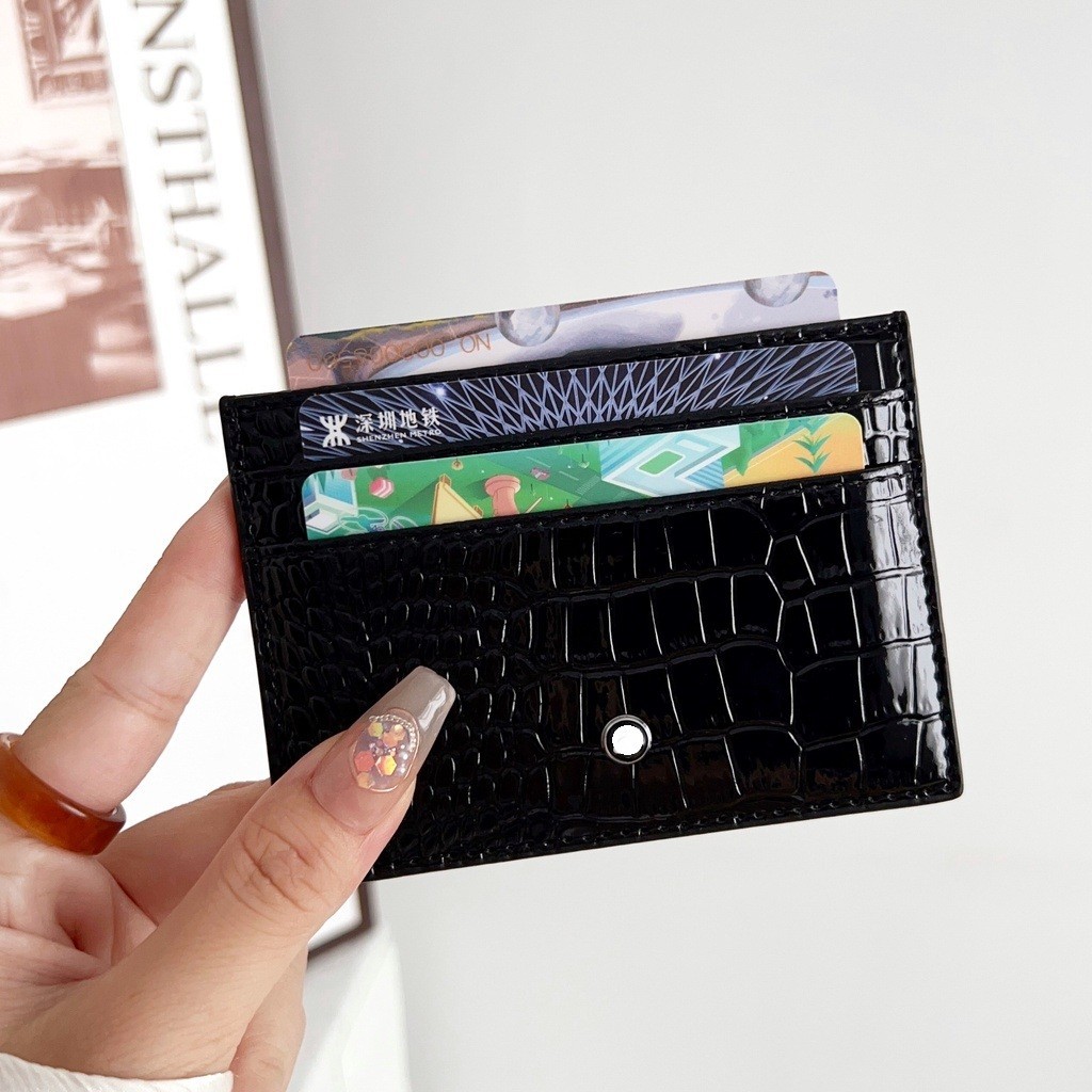 วินเทจหนังผู้ถือบัตรข้ามจระเข้คาร์บอนไฟเบอร์รูปแบบธุรกิจ รหัส/บัตรเครดิต ช่องเสียบการ์ดคู่กระเป๋าสําหรับผู้ชายและผู้หญิง