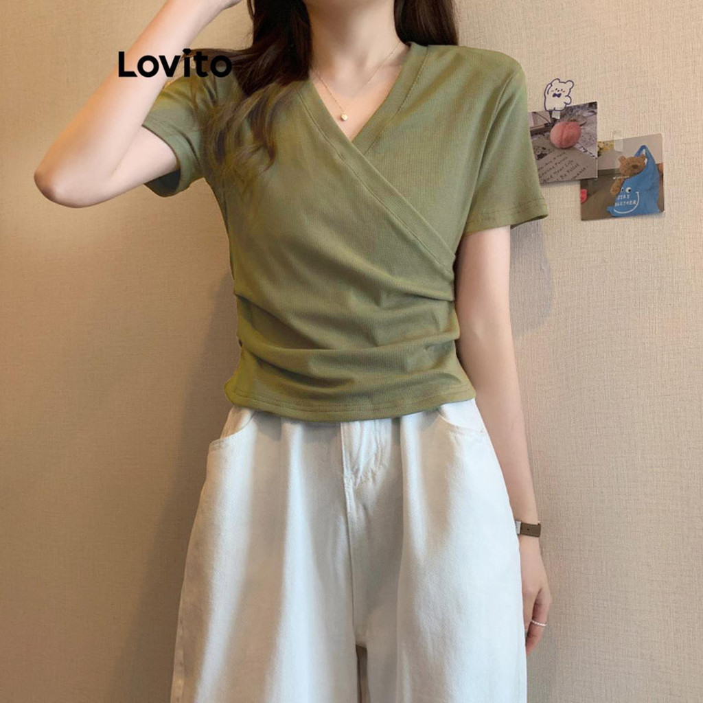 Lovito เสื้อยืดผู้หญิง แต่งป้ายหน้า สีพื้น สไตล์ลำลอง LNE38451 (สีเขียว/สีดำ)