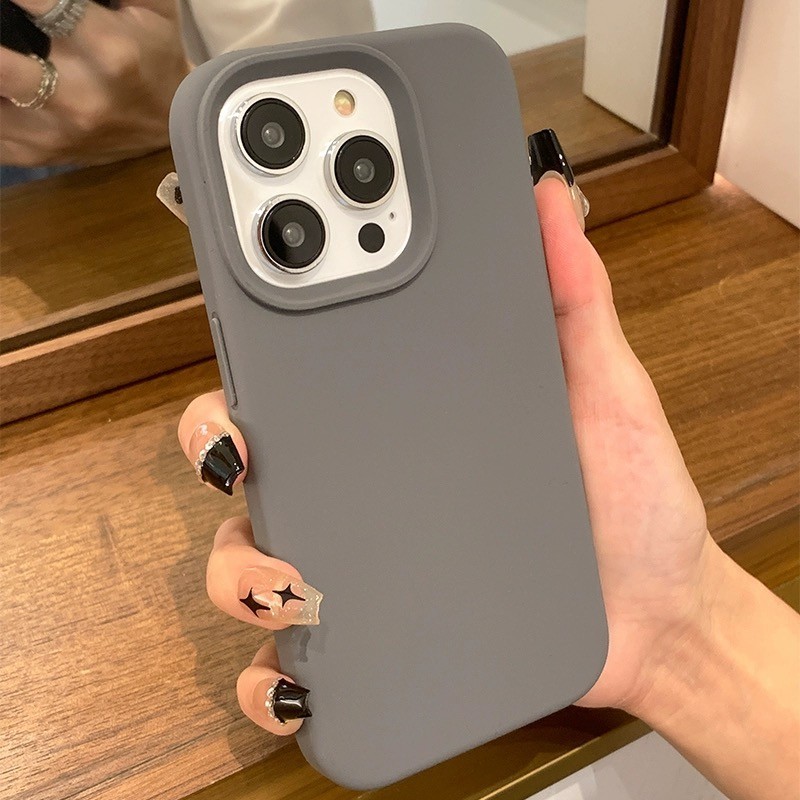 เคสโทรศัพท์ซิลิโคน แบบนิ่ม ผิวด้าน กันลื่น กันกระแทก สีดํา สําหรับ iPhone 15ProMax 15Pro 15 14 13 12 11 Pro Max