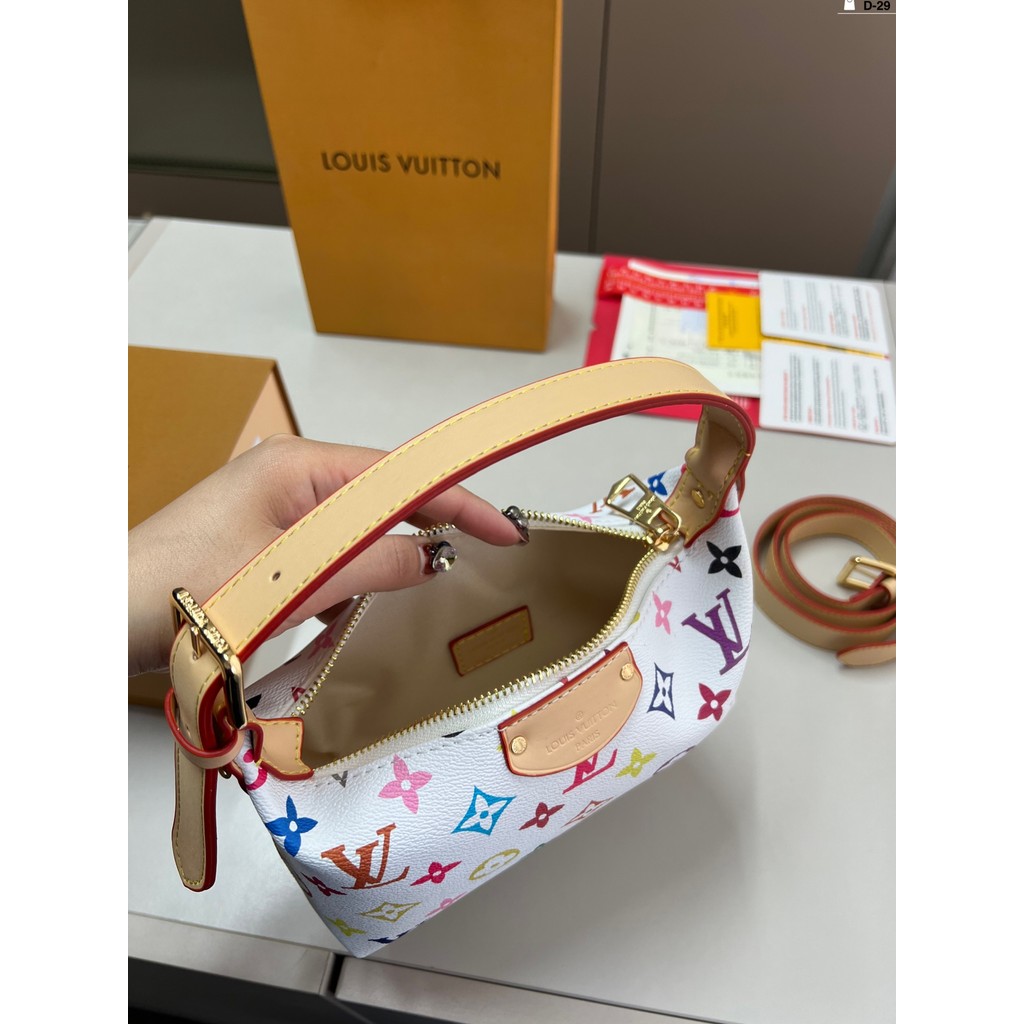 L- กระเป๋าถือ crossbody hills pochette ใหม่สําหรับผู้หญิง (พร้อมกล่อง)