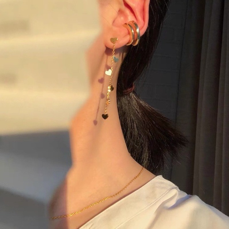ต่างหูพู่รูปหัวใจในสไตล์เกาหลี ทำจากเหล็กไทเทเนียมและสแตนเลส สวยงามและสวมใส่ได้ง่าย เป็นของขวัญที่เหมาะสำหรับเธอ ราคา ถูกที่สุด ดีลบีเคเค แกลเลอรีภาพที่ 7