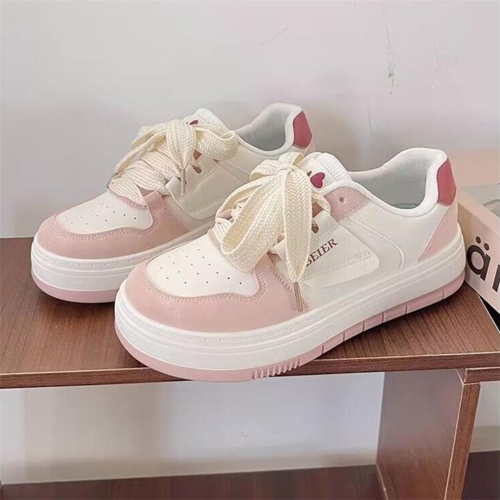 (พร้อมส่งจากไทย )รองเท้าผ้าใบผู้หญิง รองเท้าสีขาว ทนทาน รองเท้าผู้หญิงน่ารัก ระบายอากาศได้ดี ทรงน่ารัก #Q96 ไซส์ 35-44