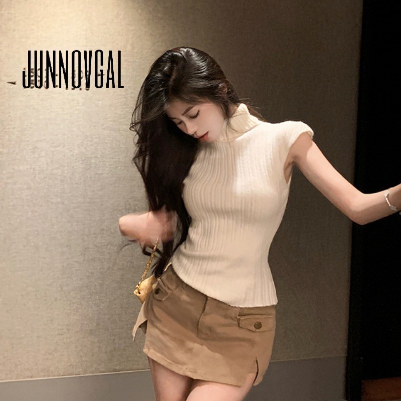 Junnovgal เสื้อยืดแขนสั้น คอเต่า ผ้าถัก สีพื้น เข้ากับทุกการแต่งกาย สไตล์เรียบง่าย สําหรับผู้หญิง 2024