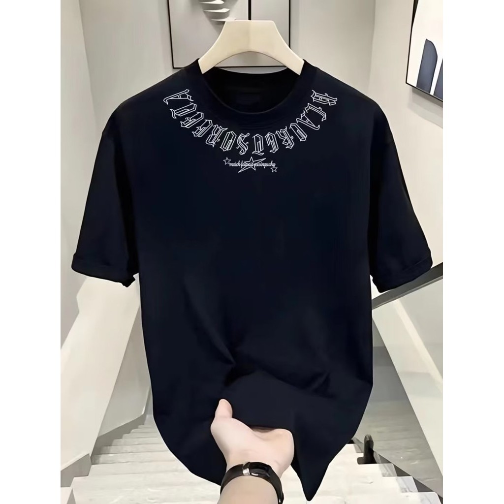 เสื้อยืดแขนสั้นสไตล์ใหม่ผู้ชายฤดูร้อนเวอร์ชั่นเกาหลีอินเทรนด์เรียบง่ายครึ่งแขนด้านบนสไตล์ฮ่องกงหลวมลําลองสตรีทสวมเสื้อยืด