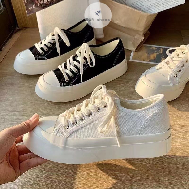 🎀สินค้าเฉพาะจุด🎀รองเท้าผ้าใบแฟชั่น สำหรับผู้หญิง รองเท้านักเรียน ขาวดำ 2 สี ไซส์