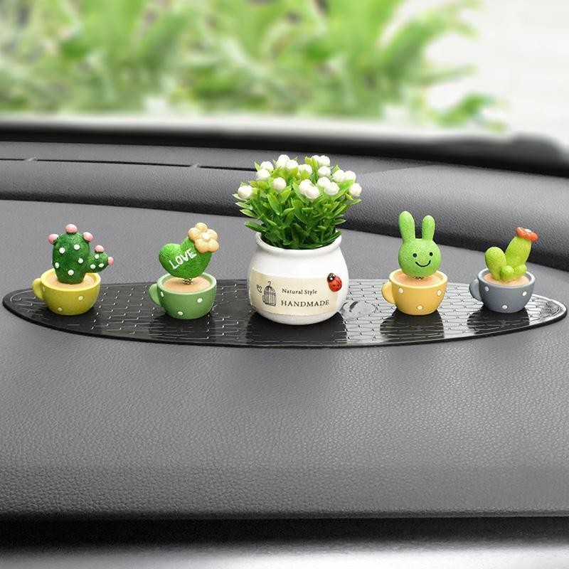 ของแต่งรถ, ตกแต่งภายในรถสร้างสรรค์, พืชหัวสั่นที่สวยงามในคอนโซลกลางรถ, ของขวัญสําหรับแฟนของเขา