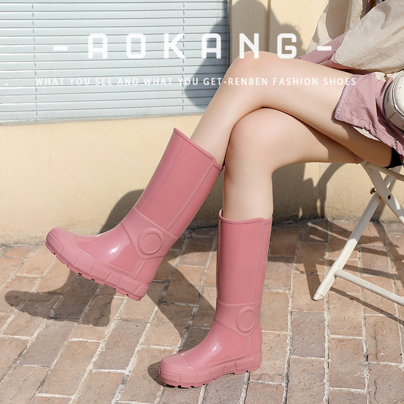เอาคัง ผู้หญิงเทรนด์แฟชั่นใหม่รองเท้ากันฝนสวมทนกันลื่นรองเท้าบูทกันฝนสูง