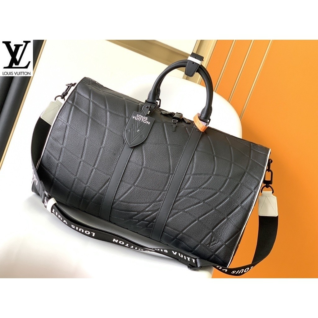 หลุยส์วิตตอง Louis Vuitton กระเป๋าสะพาย lv รุ่น m21382 กระเป๋าเดินทางสีดำแบบเต็มใบ keepall band oul ière 50s manpack 8i8