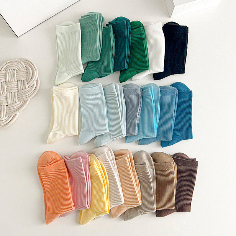 22 สีฤดูใบไม้ผลิผลิตภัณฑ์ใหม่ ins สไตล์เกาหลีอินเทรนด์สีลูกกวาดคุณภาพสูง Simple All-Match Pure Cotton Mid-Tube ถุงเท้า