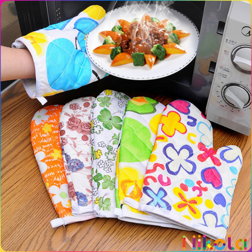 Nikola ถุงมือกันความร้อน  ถุงมือไมโครเวฟ  จัดเก็บสะดวก จัดส่งคละลาย Cooking gloves