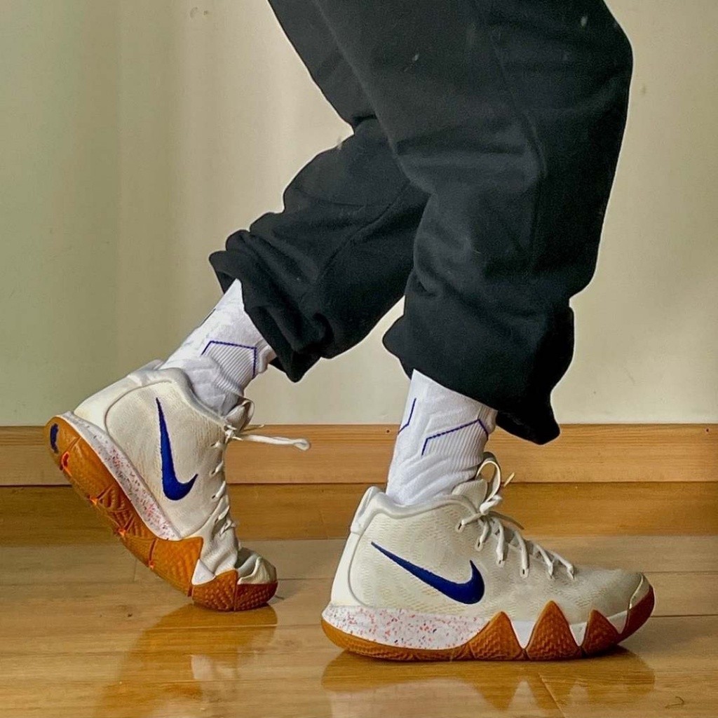 m ,Nike Kyrie 4 Uncle Drew Men's Tennis Sports รองเท้ากีฬาลำลองผู้ชายกันลื่นทนต่อการสึกหรอ แฟชั่น