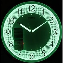 นาฬิกาบ้าน นาฬิกาแขวน ไซโก้ (Seiko) เรืองแสง พรายน้ำ ขอบทอง ขนาด 12นิ้ว รุ่น QXA472G