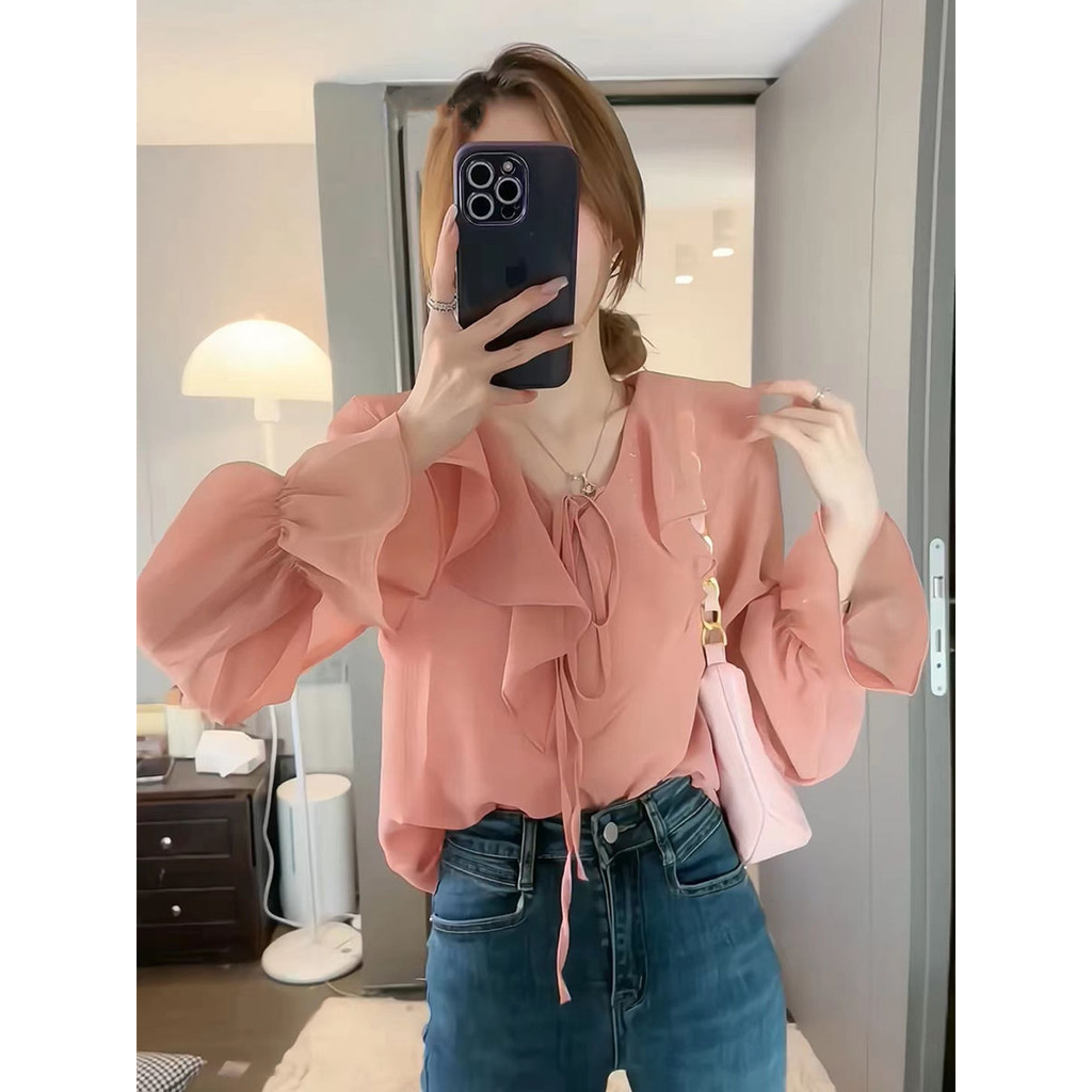 สไตล์ตะวันตกลดอายุเสื้อชีฟองหวานสุภาพสตรีการออกแบบต้นฤดูใบไม้ผลิระดับไฮเอนด์ซอกฝรั่งเศสซูเปอร์นางฟ้าสวมใส่ด้านบน