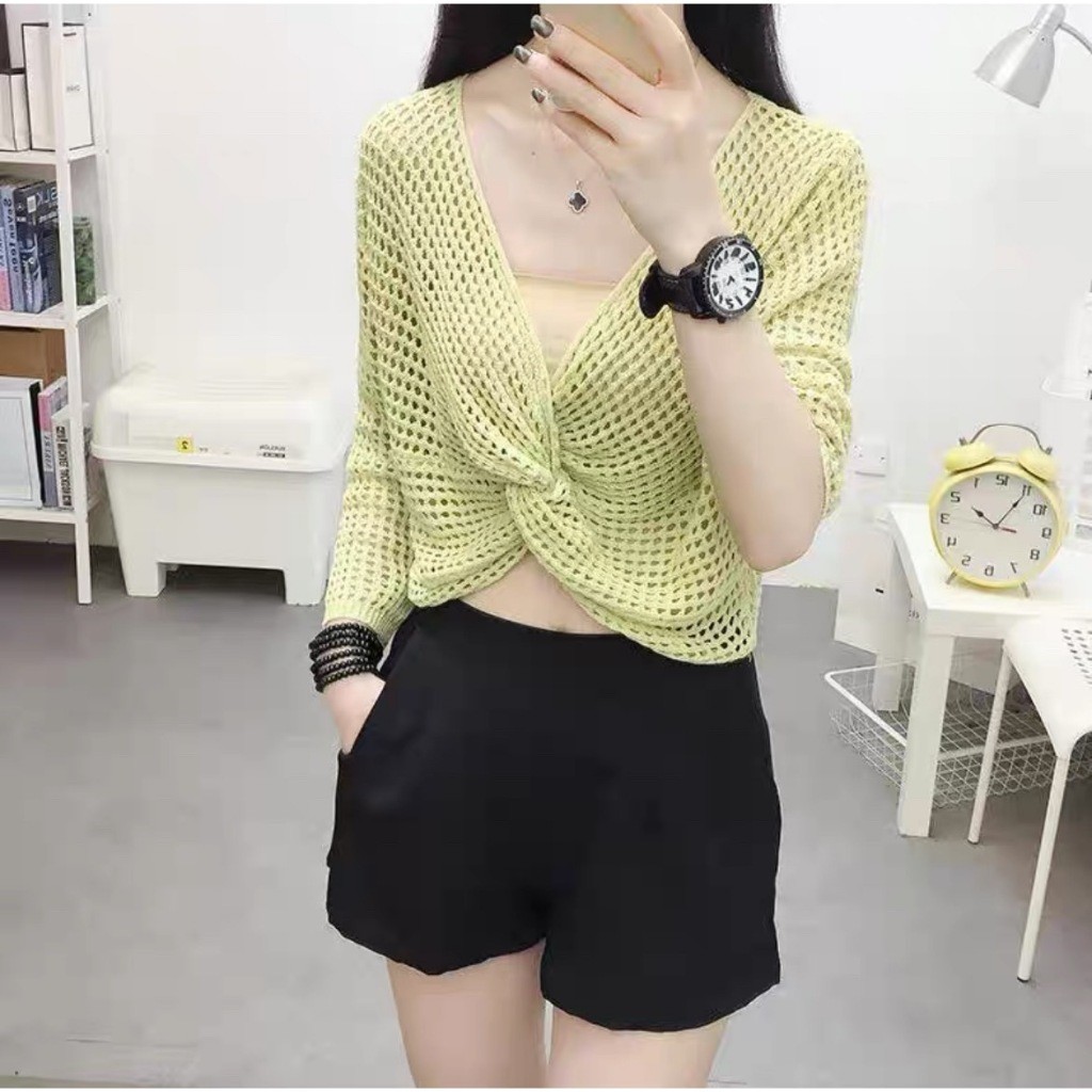 Fairy พร้อมส่ง เสื้อถัก ผ้าไหมพรมคอกว้าง แขนยาว ตาข่ายเล็ก  ดีไซน์สวย #73049