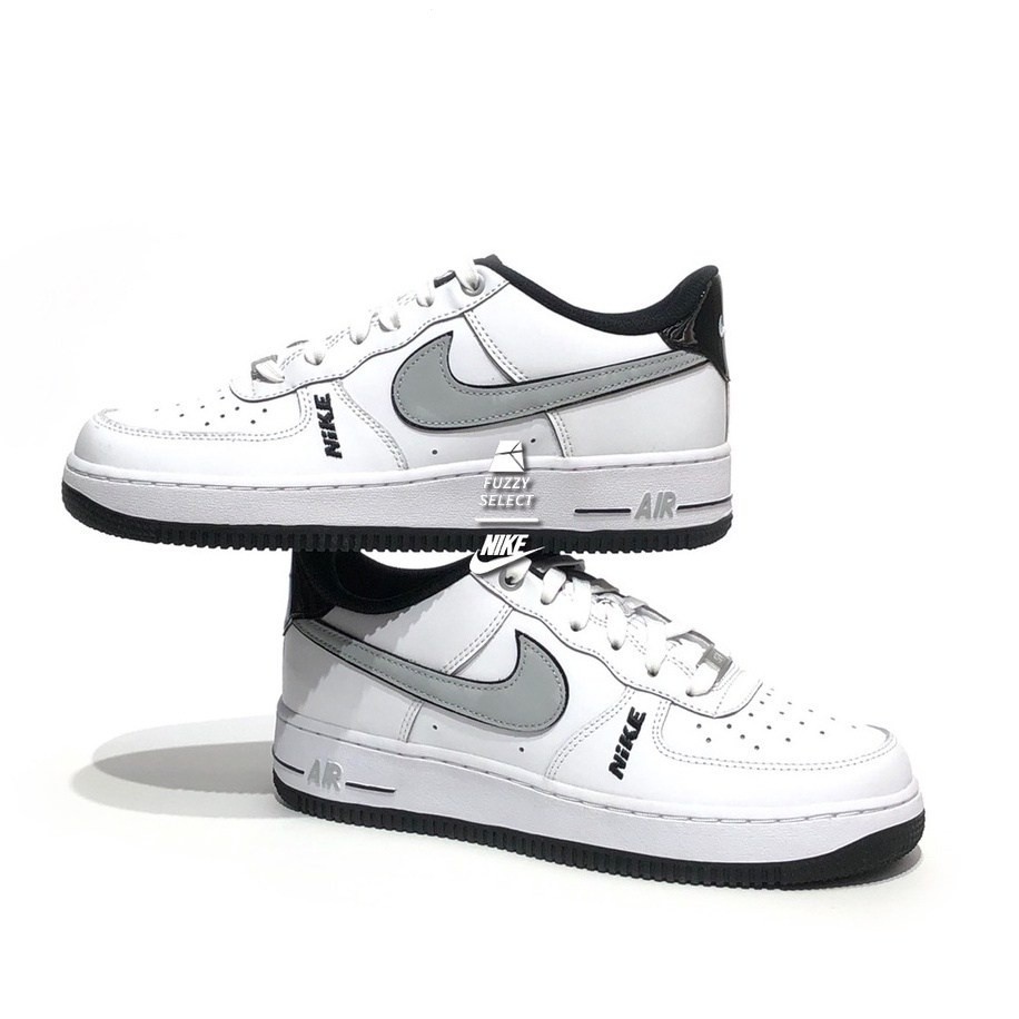 Nike Air Force 1 สีขาวสีเทาลายสก๊อตสะท้อนแสงสีดำสีเทา Hook Platform รองเท้าวิ่งลำลองกีฬา Tr  คลาสสิ