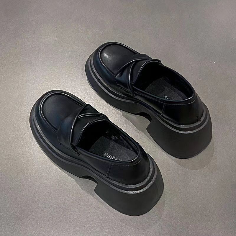 Size 35-43 Hepburn Style Black Platform Mary Jane Shoes Plus Size Women's Shoes 42 Non-slip High Heel Student Leather Shoes Korean Fashion Round Head Lolita Shoes Japanese Black Shoes Beige Princess Style Doll Shoes Casual Thick Heel Cosplay Shoes Loafers
