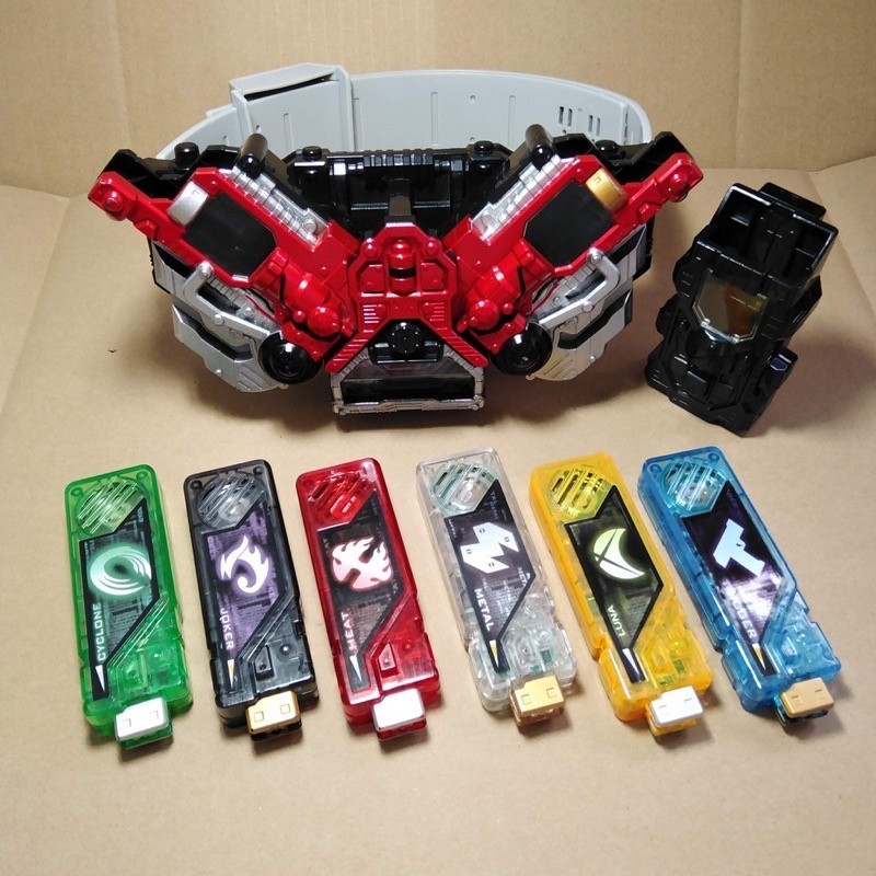 ของเล่นซูเปอร์ฮีโร่ Kamen Rider Double W Driver Dx