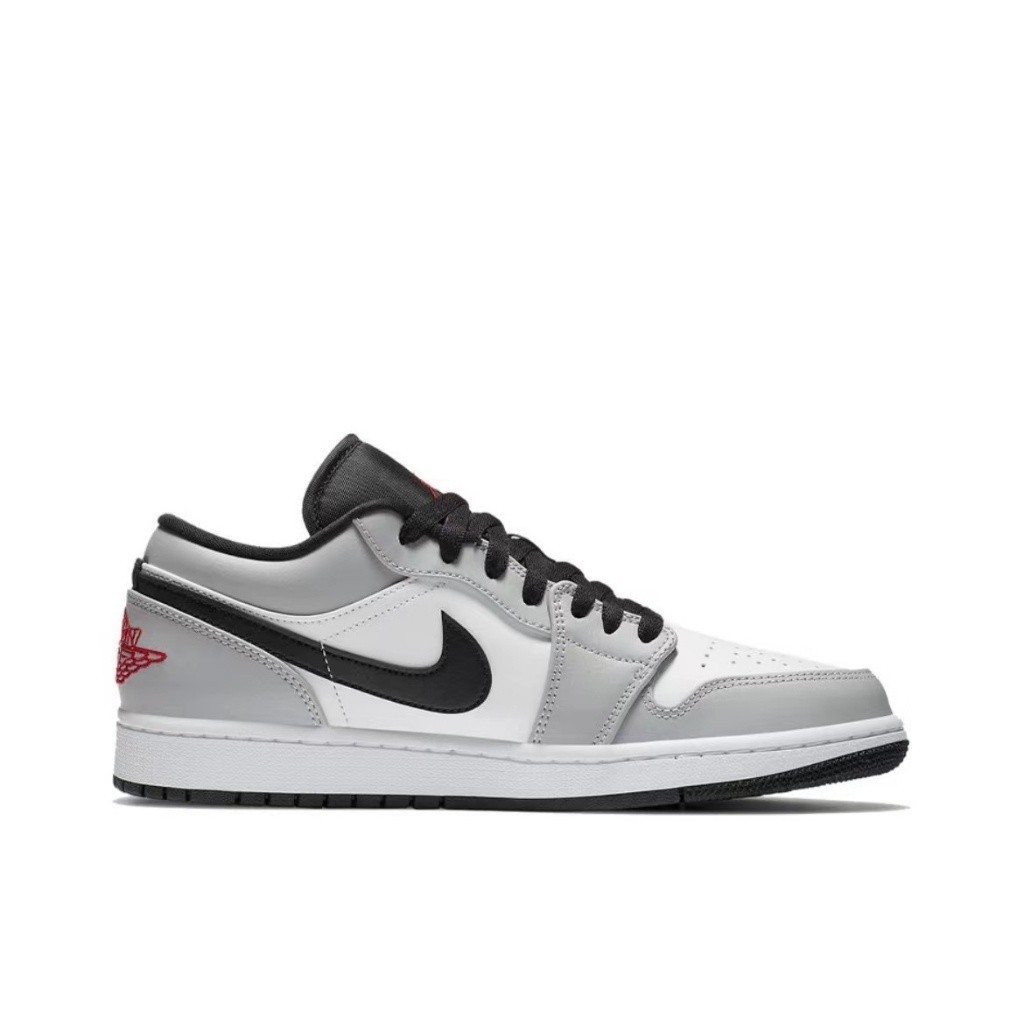 Nike Jordan 1 low Light Smoke Grey  sneakers สบาย ๆ