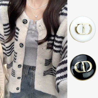 Bfxdg กระดุมโลหะ ทรงกลม ลายตัวอักษร CD เรียบง่าย เข้ากับทุกก…