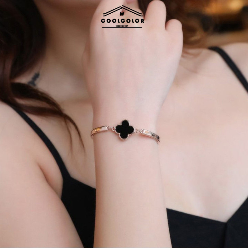 ในไทย สร้อยข้อมือแฟชั่นสี่ใบหญ้าเครื่องประดับโคลเวอร์เสริมดวงเฮงสไตล์เกาหลีวินเทจโนเบิลเข้ากับทุกการแต่งกาย