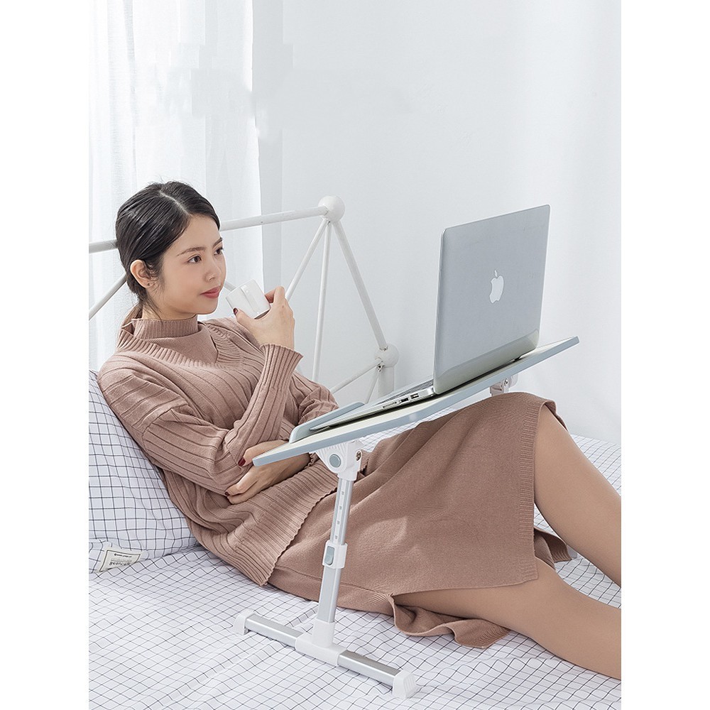 Multifuntional Laptop Table โต๊ะคอมพิวเตอร์แล็ปท๊อป อเนกประสงค์ โต๊ะวางโน๊ตบุ๊ค พับได้ ปรับสูงต่ำได้
