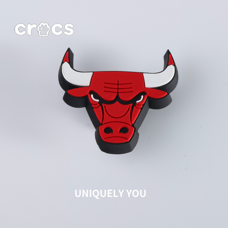 Crocs Jibbitz รองเท้ากีฬา หัวเข็มขัด รองเท้าบาสเก็ตบอล NBA ลายดอกไม้