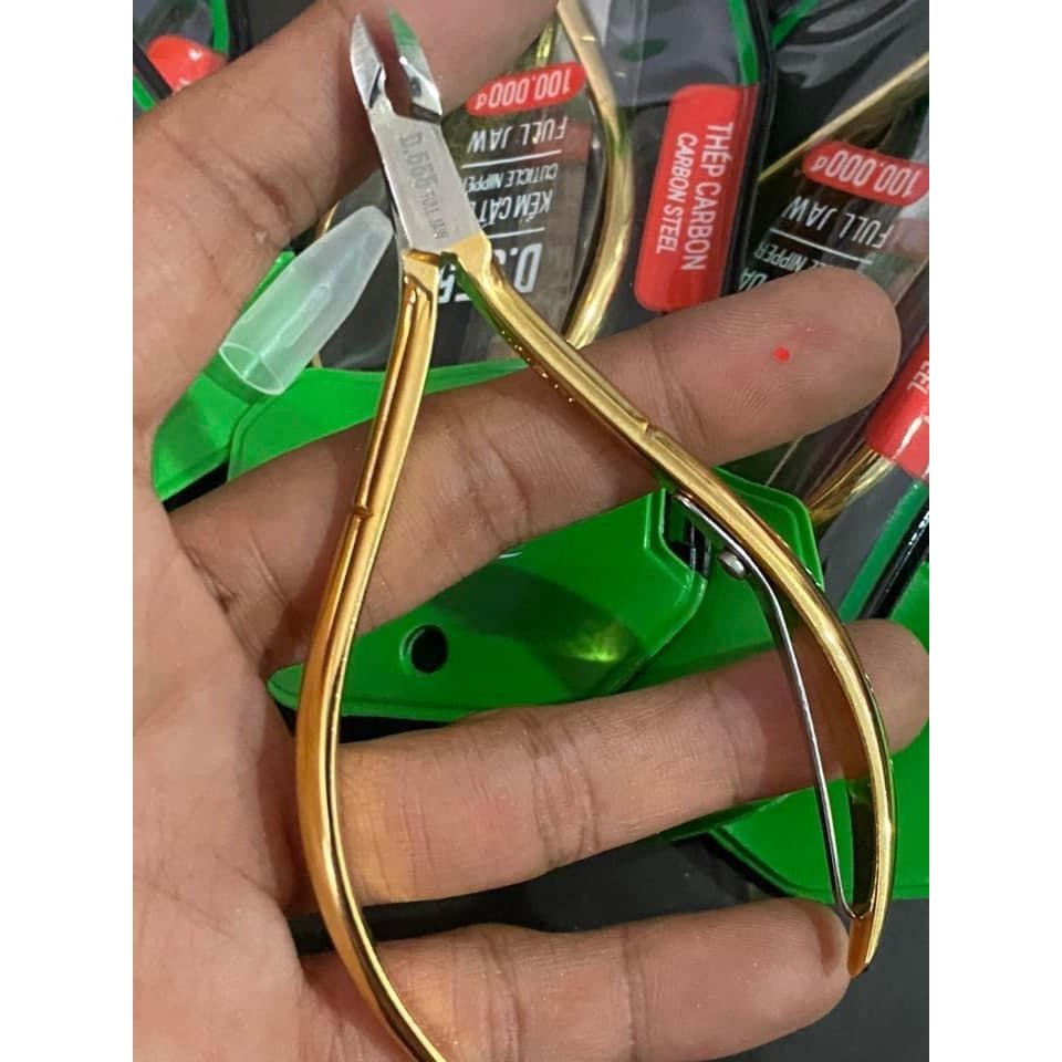 กรรไกรตัดหนังของเวียดนามแท้ 100%  ยี่ห้อ Nghia รุ่น D555ไม่เป็นสนิม Nghia กรรไกรตัดหนังที่ตายแล้วจากเวียดนาม D555 - รูปที่ 4