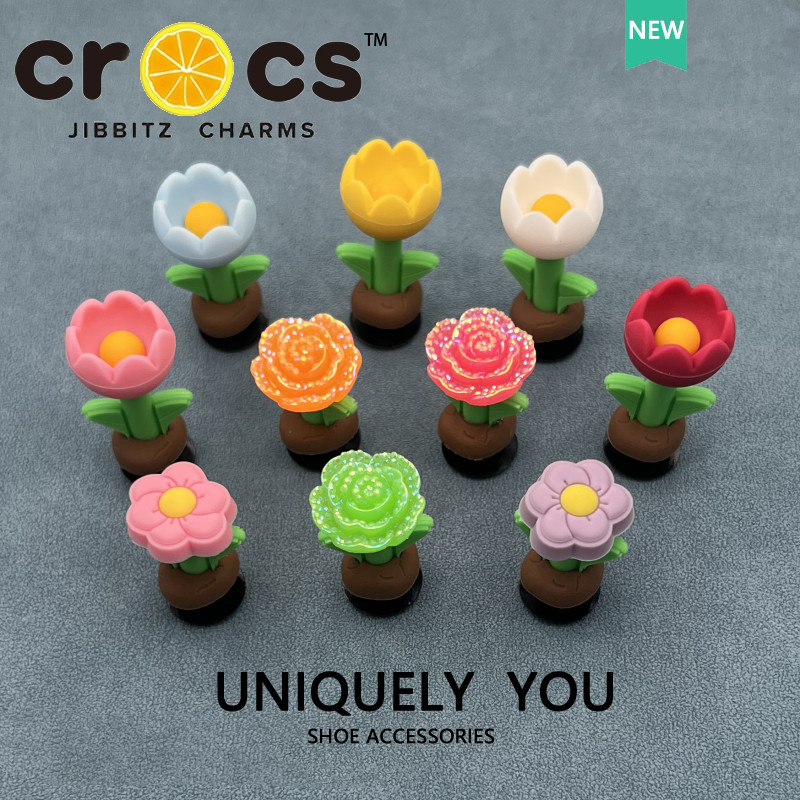 Jibbitz crocs หัวเข็มขัดรองเท้า 3D สามมิติ ดอกไม้น่ารัก ที่มีสีสัน ช่อดอกไม้ DIY อุปกรณ์เสริมรองเท้า