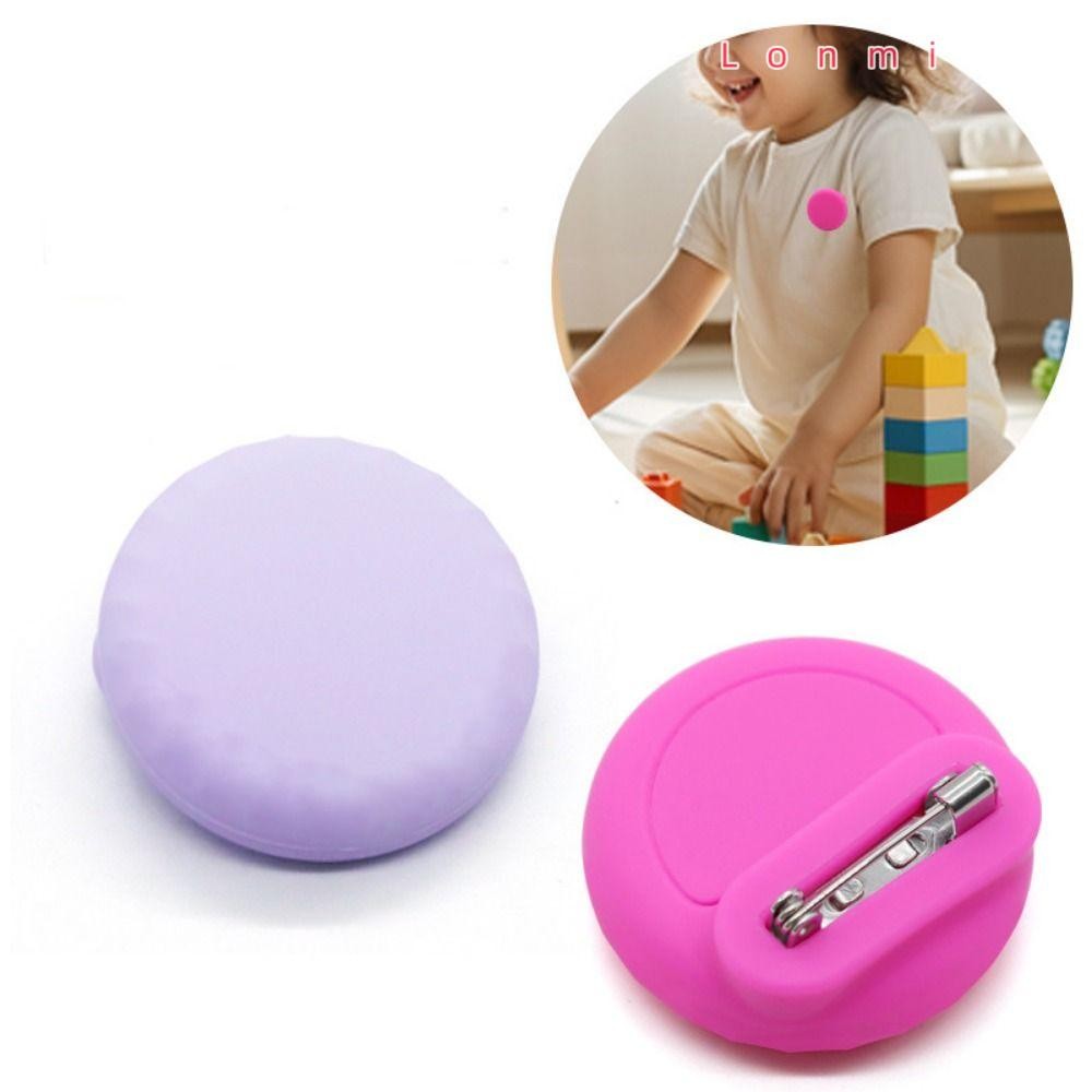 Lonmi Tracker , ที่วางกันน้ําป้องกันรอยขีดข่วน, แฟชั่นซิลิโคนพวงกุญแจซ่อนเข็มกลัดเข็มกลัดสําหรับเด็ก AirTag