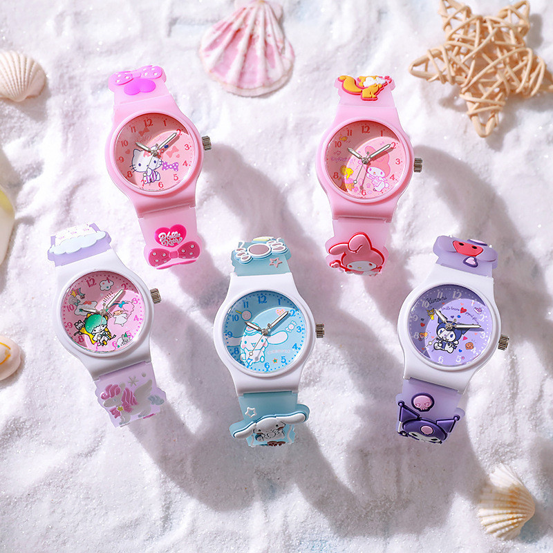 ใหม่ นาฬิกาข้อมือควอตซ์ สายซิลิโคน กันน้ํา ลายการ์ตูน Sanrio Kuromi Melody Cinnamoroll 3D น่ารัก สําหรับเด็กนักเรียน