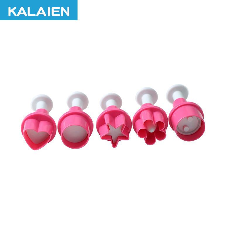 KALAIEN แม่พิมพ์ตัดคุกกี้ ช็อคโกแลต รูปหัวใจ ดาว 3D DIY สําหรับทําเบเกอรี่ 5 ชิ้น ต่อชุด
