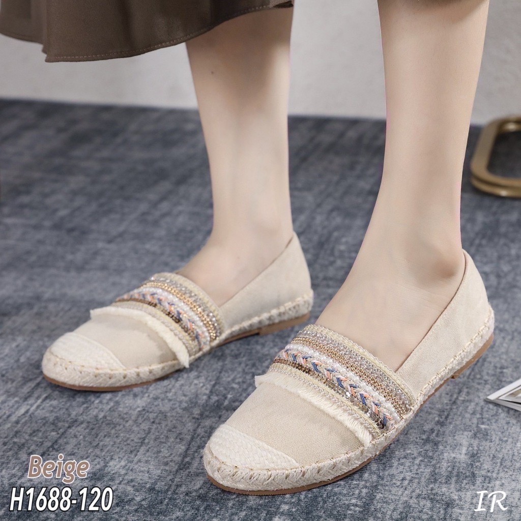 H1688-120 รองเท้าสลิปออน แต่งงานปัก ส้นกันลื่น