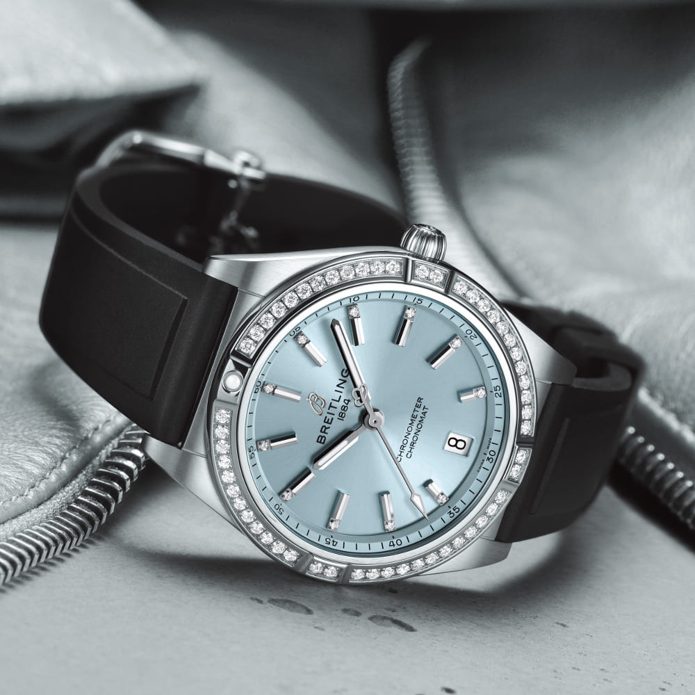 Breitling นาฬิกาข้อมือ ประดับเพชร สีฟ้า สําหรับผู้หญิง 36 มม.10380591C1s1