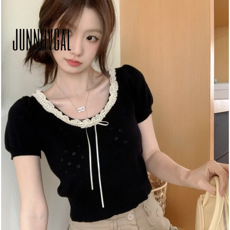 JUNNOVGAL เสื้อยืดผู้หญิง U-คอลูกไม้ถักสีทึบ Simply สไตล์ใหม่แขนสั้นทุกการแข่งขัน