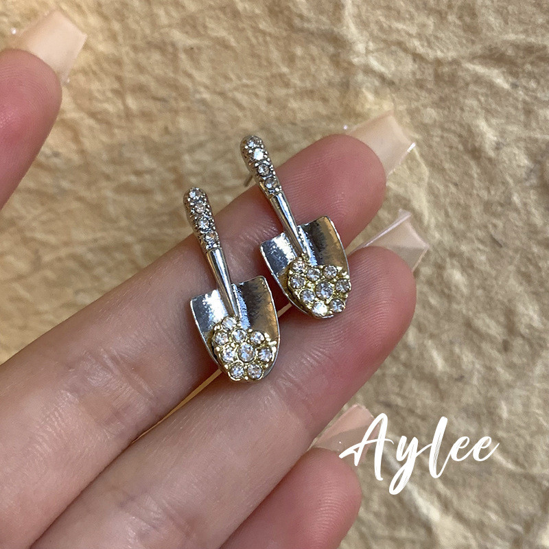 [Aylee]Cerukต่างหูพลั่วต่างหูดีไซน์เฉพาะผู้หญิงหรูหราเบาๆต่างหูรสชาติอาวุโส2025ต่างหูอารมณ์ระเบิดใหม