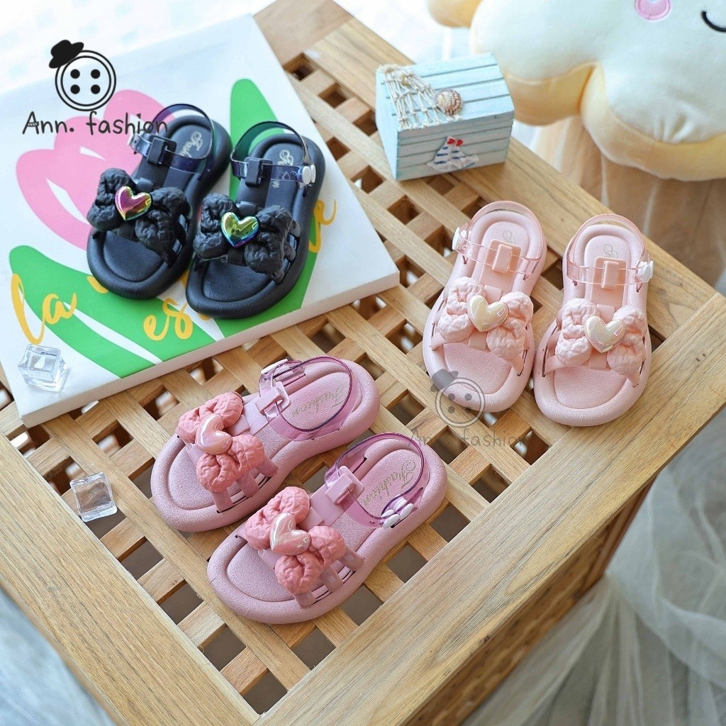 Ann.Fashion รองเท้าเด็ก รองเท้ารัดส้น แต่งโบว์น่ารัก พื้นนุ่มใส่สบาย น้ำหนักเบา ลายน่ารัก #sd024