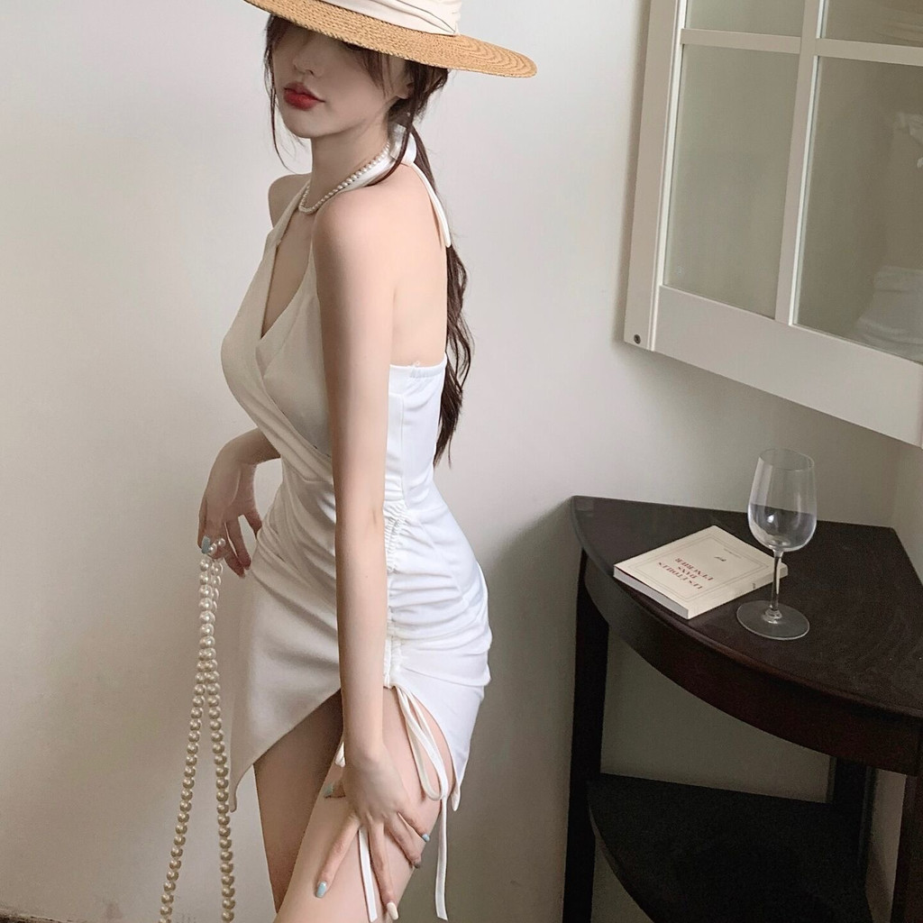 ชุดเดรสสั้นแบบแยกส่วนใหม่ ชุดเดรสสายคล้องคอสำหรับผู้หญิง ฤดูร้อน เซ็กซี่ คอวี ชุดสลิมหรูหรา สไตล์ที่