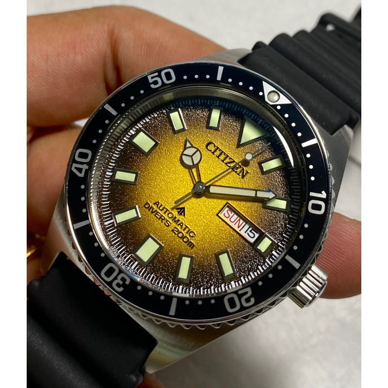 นาฬิกาข้อมือ Citizen Automatic Diver’s 200M NY0120-01X