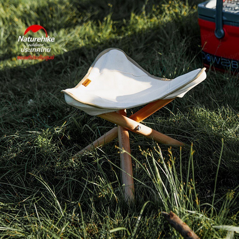 เก้าอี้พับ Naturehike Thailand เก้าอี้ไม้ พับเก็บได้ ตั้งแคมป์   พกพา Outdoor folding triangle stool NH20JJ008
