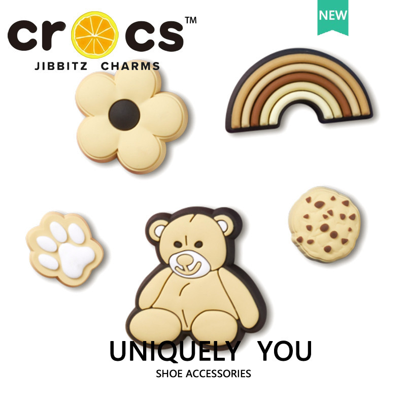 JIBBITZ cross charms ตัวติดรองเท้า หมีสีรุ้งDIY ตัวติดรองเท้า cross