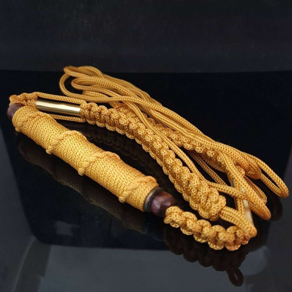 ตะกรุด ตะกรุดโทน ตะกรุดคาดเอว (เชือกสีเหลือง)พุทธคุณ ปกป้องคุ้มครองป้องกันภัย แคล้วคลาด