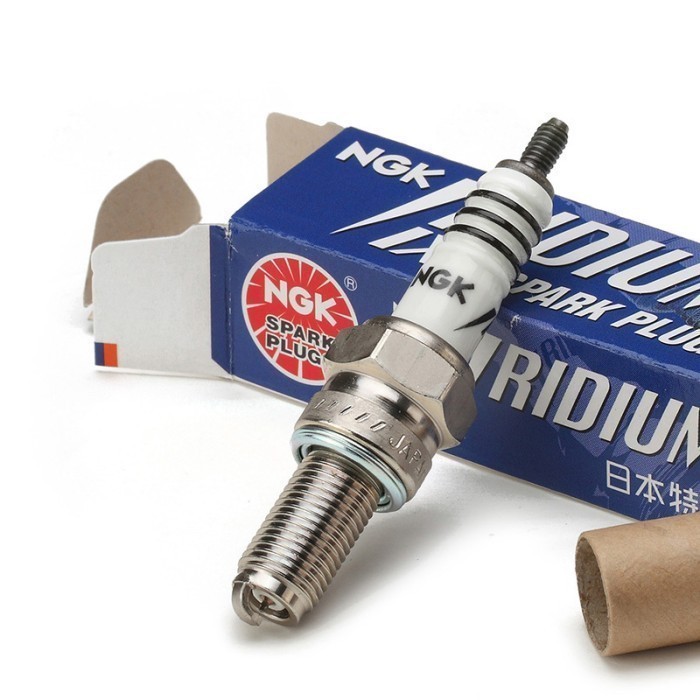หัวเทียน NGK Iridium IX CR9EHIX-9 6216 สําหรับ Honda CB650F