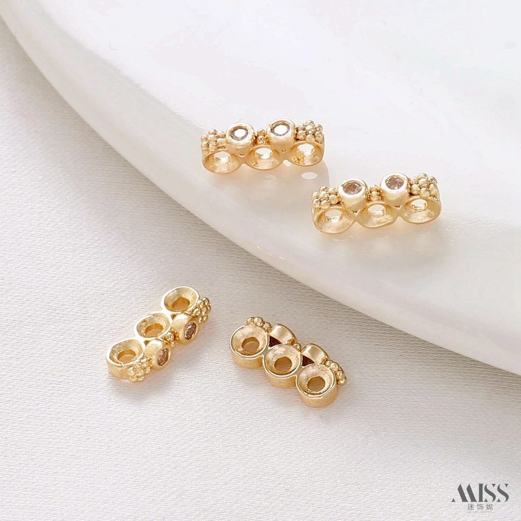 ลูกปัดสเปเซอร์ สีทอง 14K ประดับเพทาย รูปดอกพลัม สามแถว สําหรับทําเครื่องประดับ สร้อยข้อมือ diy - รูปที่ 3