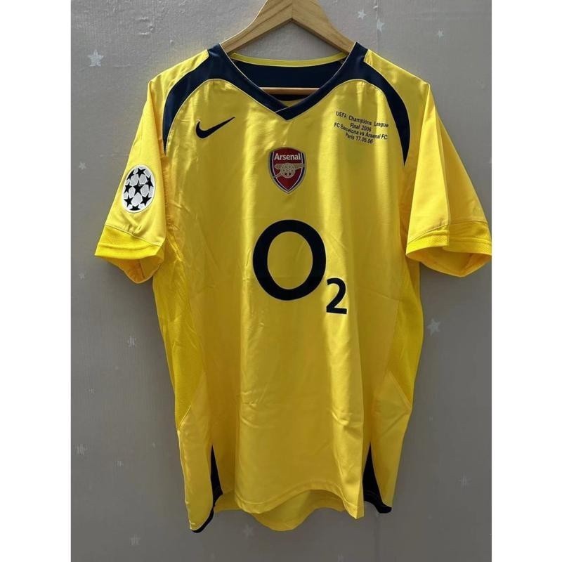 05-06 Arsenal HENRY BERGKAMP Fábregas เสื้อยืดลําลอง แขนสั้น พิมพ์ลายฟุตบอล Arsenal สไตล์เรโทร คุณภาพสูง สําหรับผู้ชาย