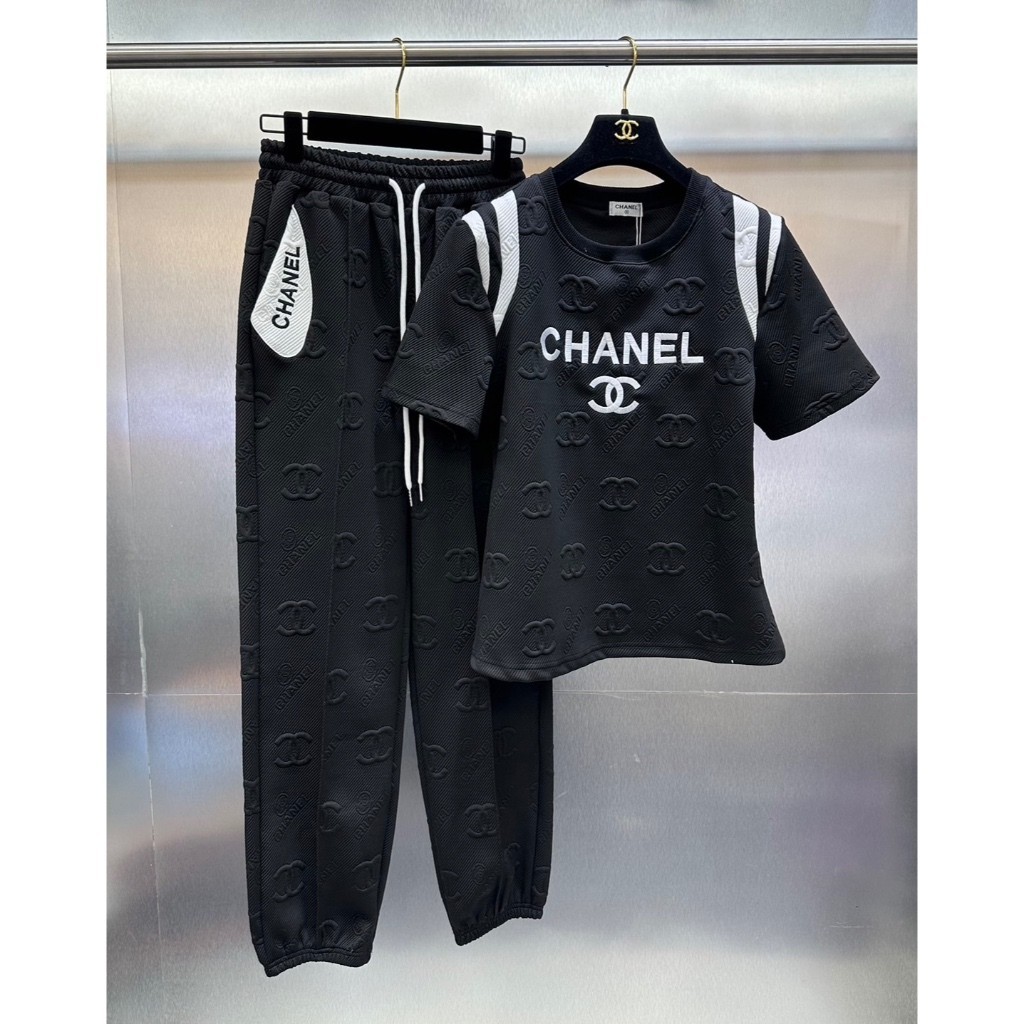2สี ♥ เช็คสินค้าก่อนสั่ง CHANEL CC T-SHIRT PANTS ชุดเซท เสื้อยืด ตัวนูน กางเกงขายาว ชาแนล
