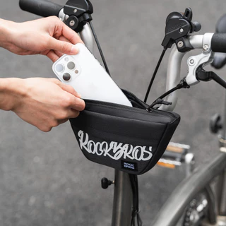 【TH Delivery】ROCKBROS ร็อคโบรส์ จักรยานพับก๊อกน้ําแขวนกระเป๋าสี่เหลี่ยมคางหมูด้านหน้าจับกระเป๋าจักรยานเสือภูเขาจักรยานถนนขี่ถุงเก็บ